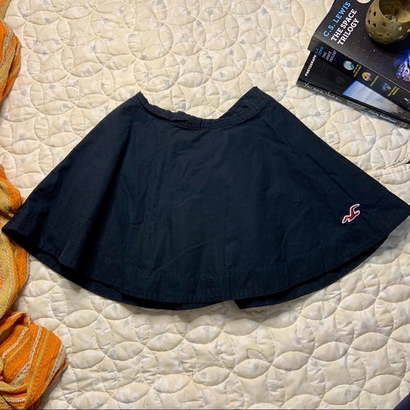 Hollister Preppy Uniform Navy Blue Petite Mini Skirt Sz XS - Picture 1 of 12